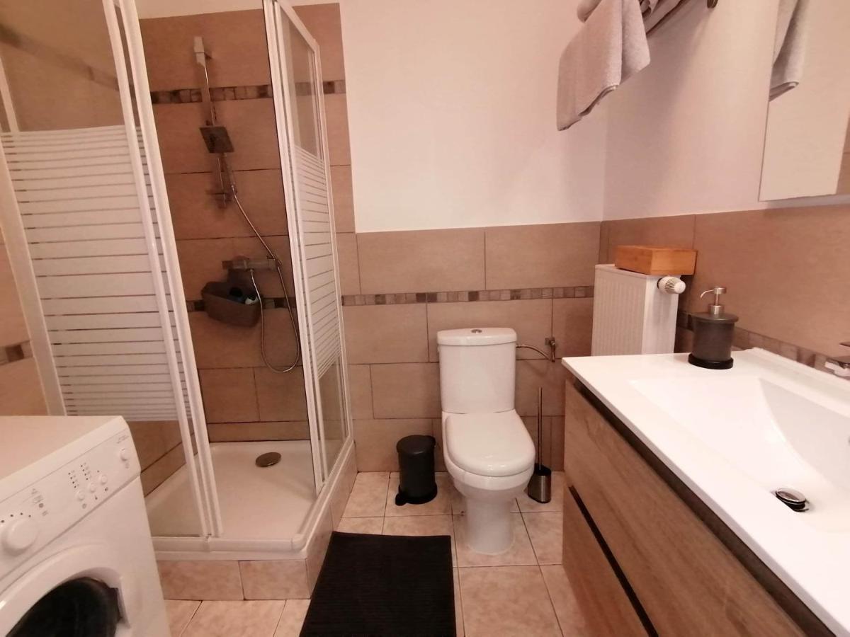 Superbe Appartement De 65M2 A 6061 Montignies-Sur-Sambre Charleroi Luaran gambar