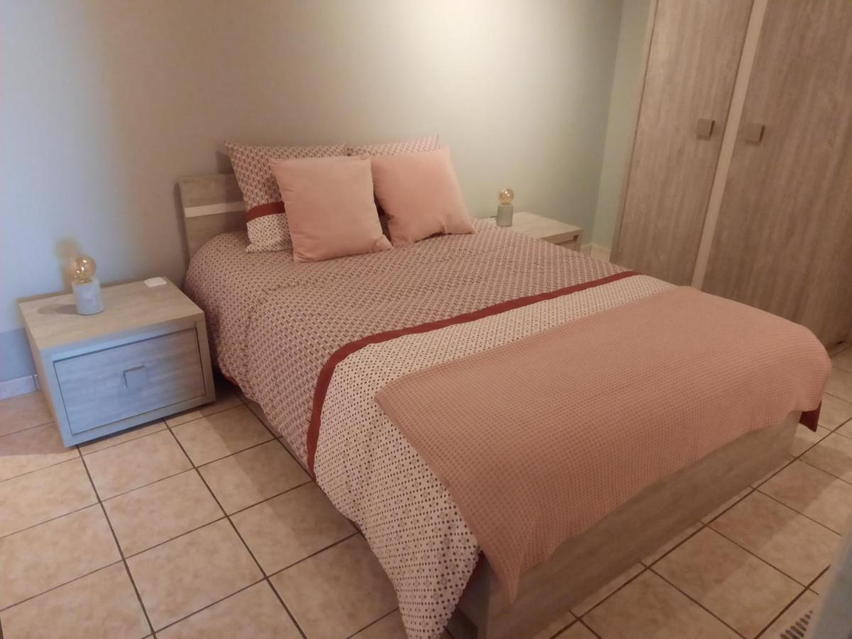 Superbe Appartement De 65M2 A 6061 Montignies-Sur-Sambre Charleroi Luaran gambar